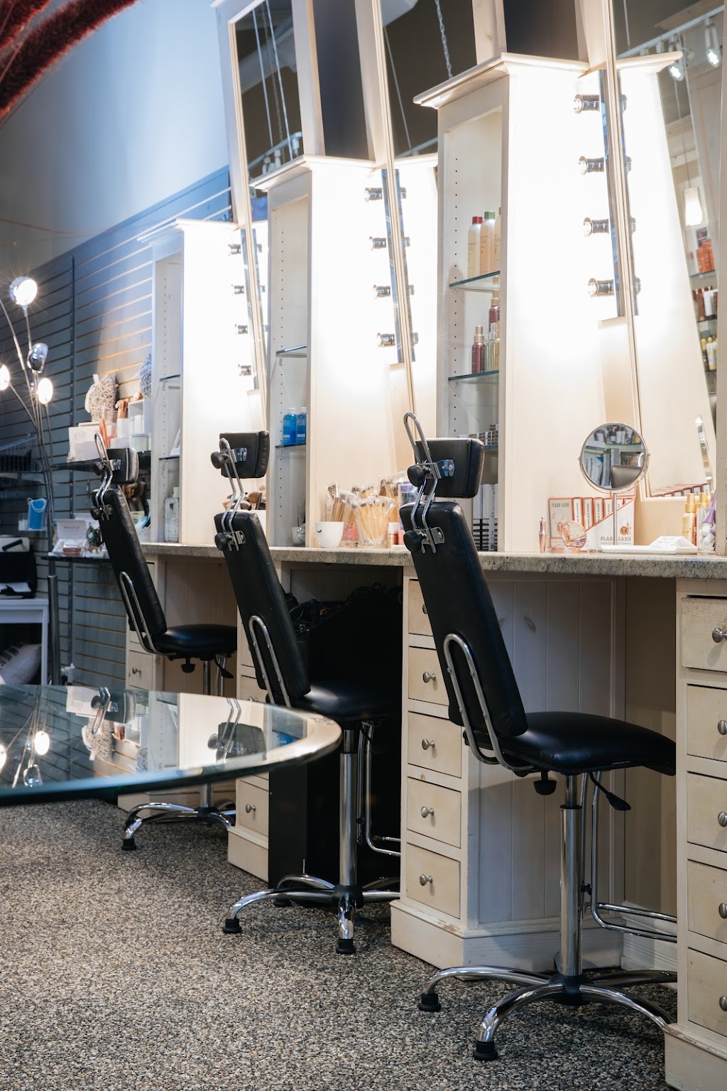 Evolution Beauty Bar | 2970 King George Blvd #11, Surrey, BC V4P 0E6, Canada | Phone: (604) 542-4782
