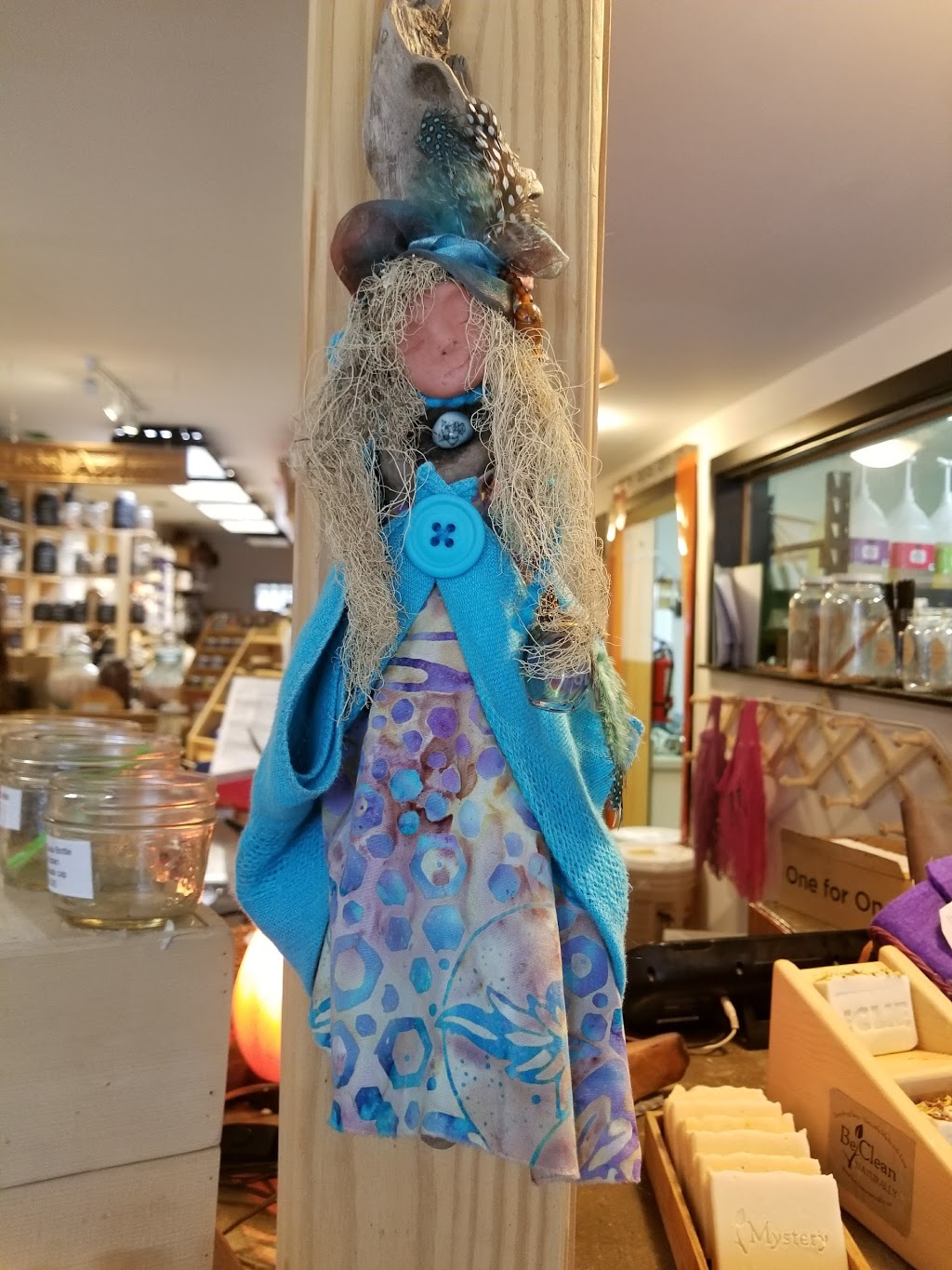 Pearls Value & Vintage | 38128 Cleveland Ave, Squamish, BC V8B 0E4, Canada | Phone: (604) 892-5699