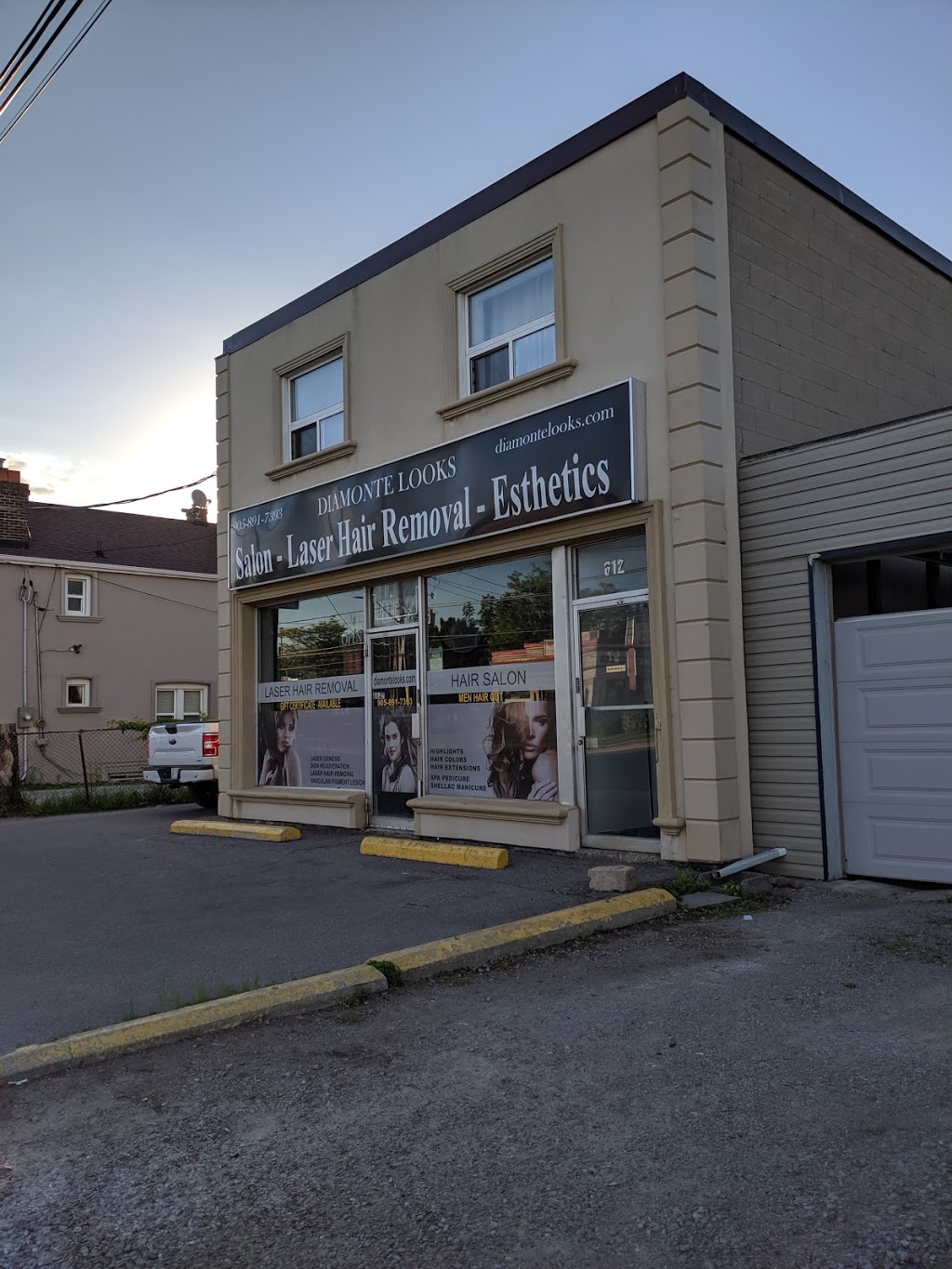 Diamonte Looks | 612 Lakeshore Rd E, Mississauga, ON L5G 1J4, Canada | Phone: (905) 891-7393