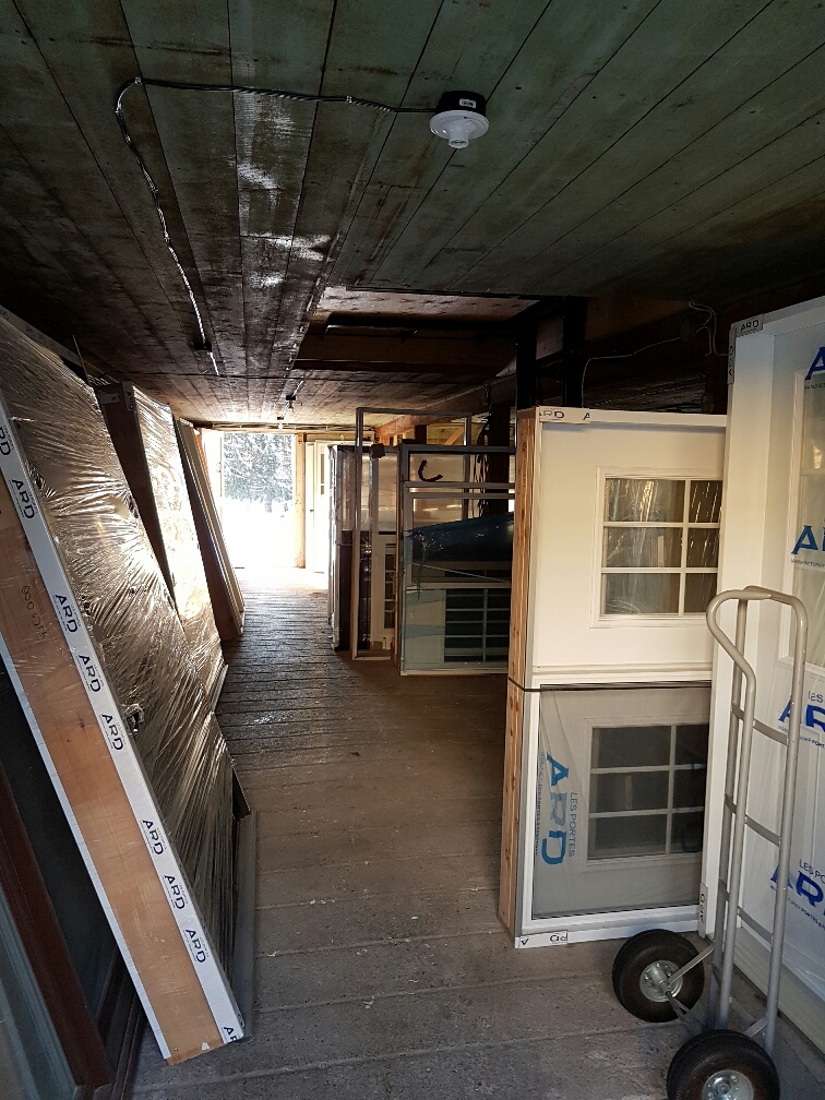 Portes et Fenêtres 202 | 6, rue Old Dunham, Stanbridge East, QC J0J 2H0, Canada | Phone: (514) 702-6644