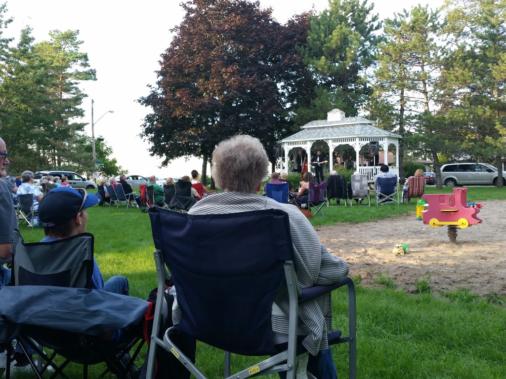 Ina Brown Parkette | Newtonville Mill St, Newtonville, ON L0A 1J0, Canada