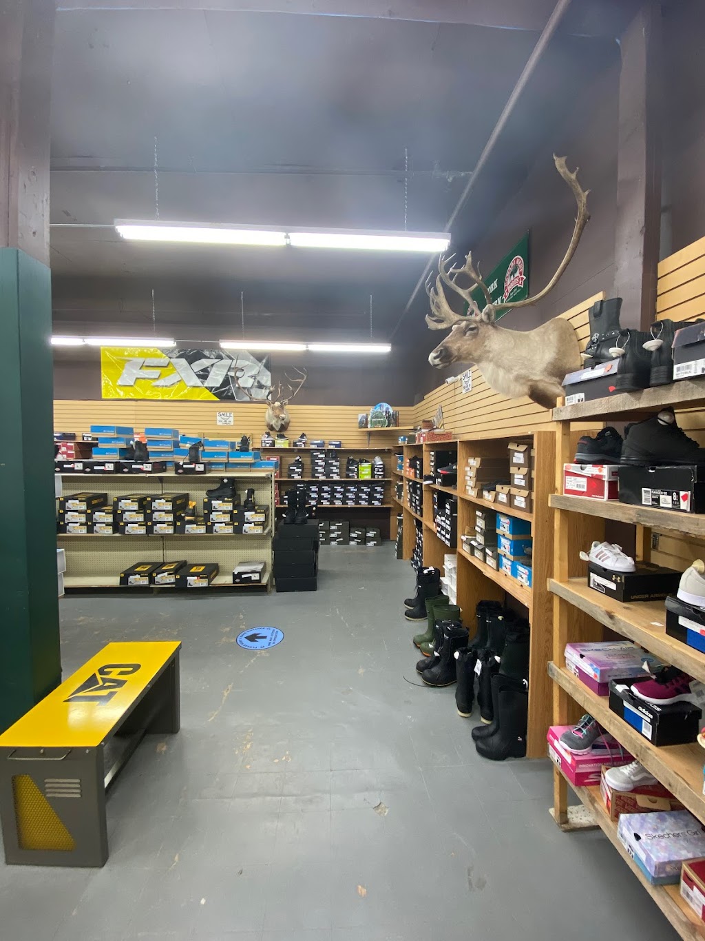 Winnipeg Outfitters Inc. | 250 McPhillips St, Winnipeg, MB R3E 2K4, Canada | Phone: (800) 665-0193