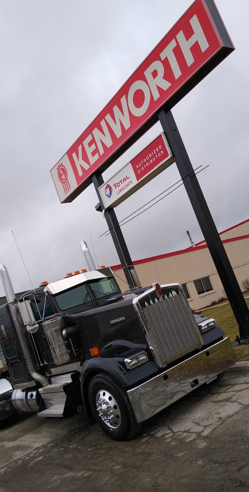 Kenworth Truck Centres London | 382 Exeter Rd, London, ON N6E 2Z4, Canada | Phone: (519) 690-1511