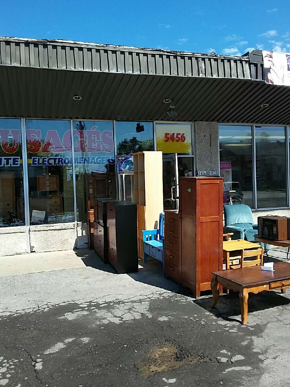 Bazar & Meubles | 5456 Montée Saint-Hubert, Saint-Hubert, QC J3Y 1V9, Canada | Phone: (514) 778-0791