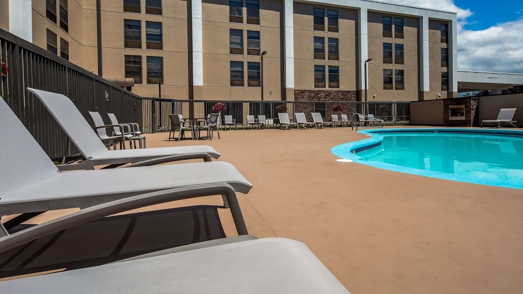 Best Western Plus Bellingham Airport Hotel | 3985 Bennett Dr, Bellingham, WA 98225, USA | Phone: (360) 676-7700