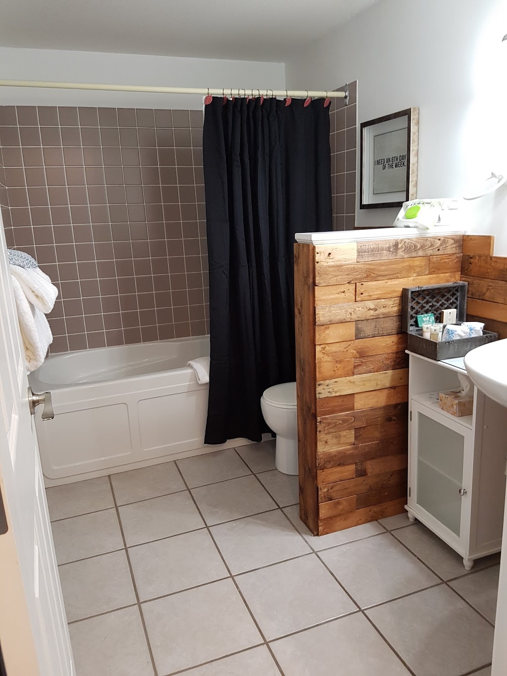 Evergreen Bed & Breakfast | 1208 Ryder St, Hope, BC V0X 1L4, Canada | Phone: (604) 869-9918