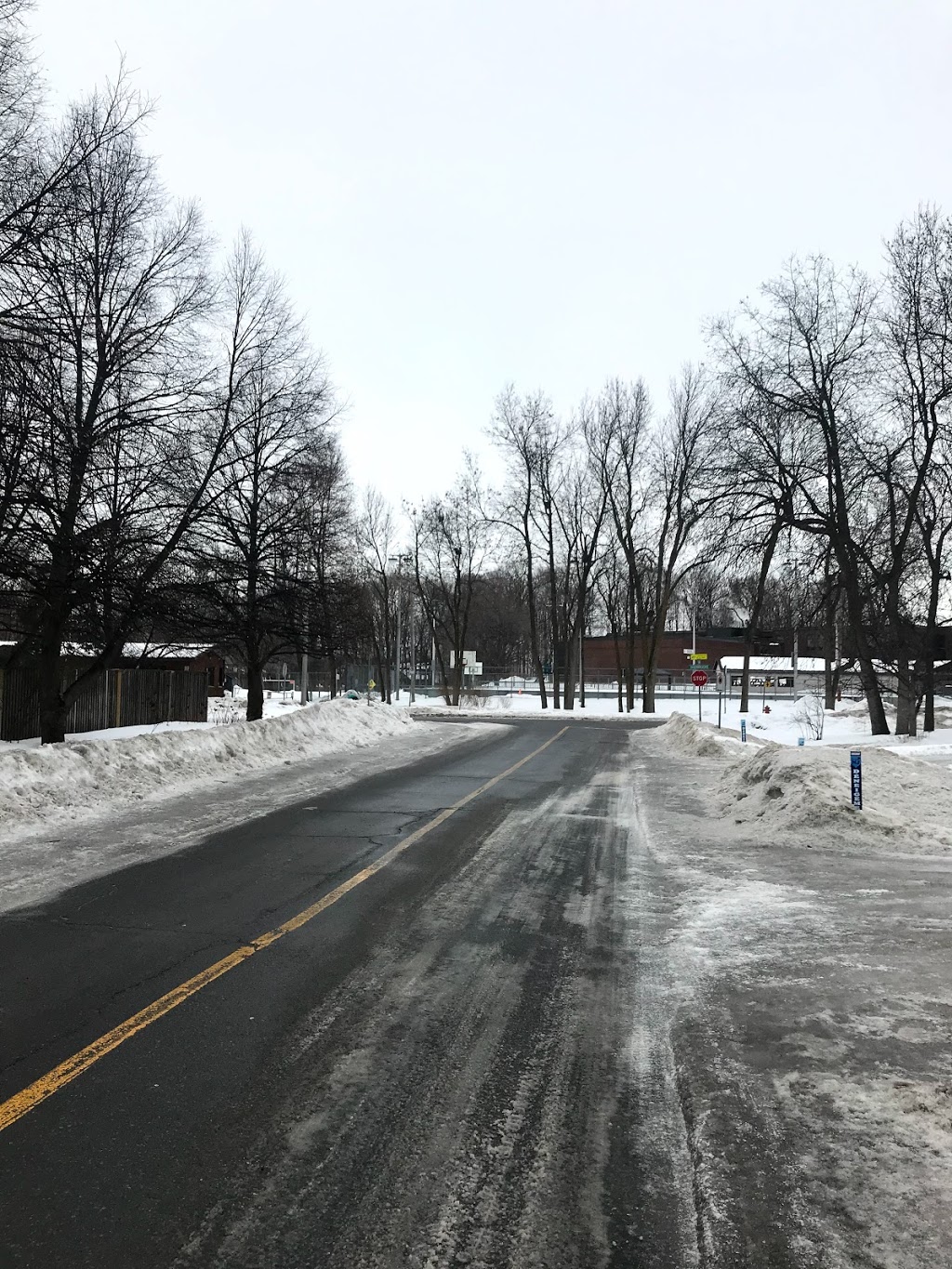Parc Windermere | Beaconsfield, QC H9W 1R2, Canada