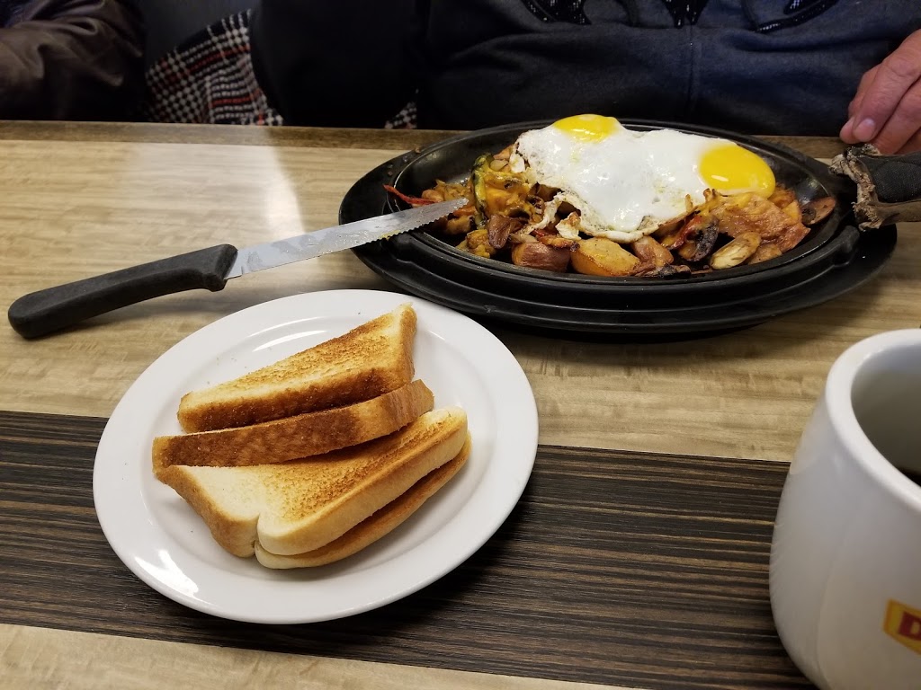Dennys | 10211 St Edwards Dr, Richmond, BC V6X 2M9, Canada | Phone: (604) 276-2853