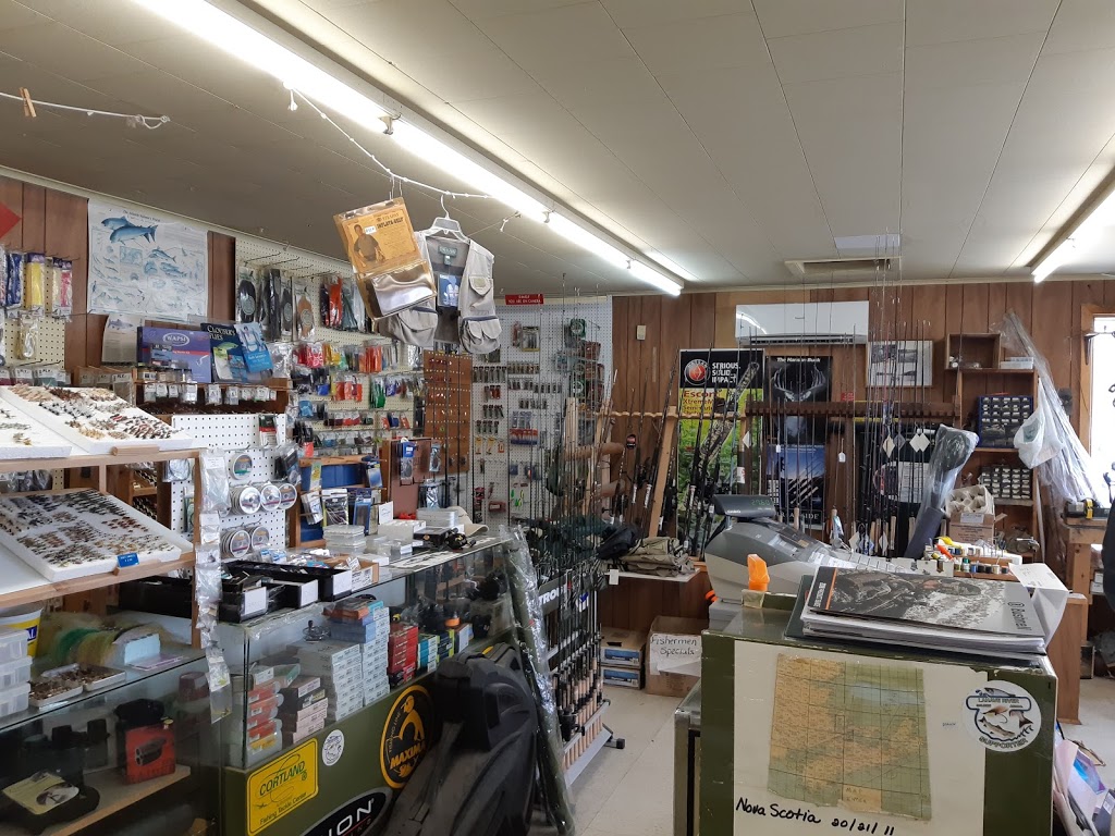 Wood Wise Outfitters | 2375 0E7, 325 Aberdeen Rd, Oak Hill, NS B4V 0E7, Canada | Phone: (902) 543-7221