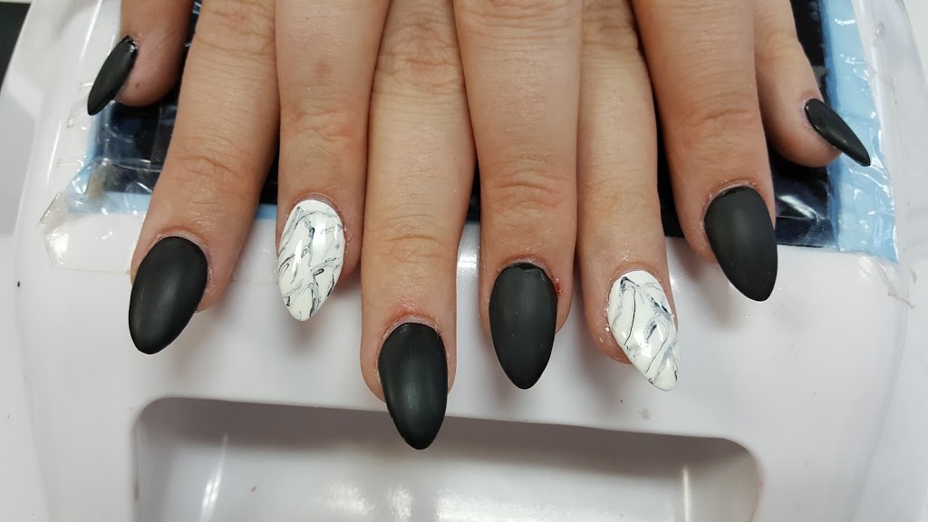 Illusions Nails Spa | 5-921 McLeod Ave, Winnipeg, MB R2G 0Y4, Canada | Phone: (204) 667-2739