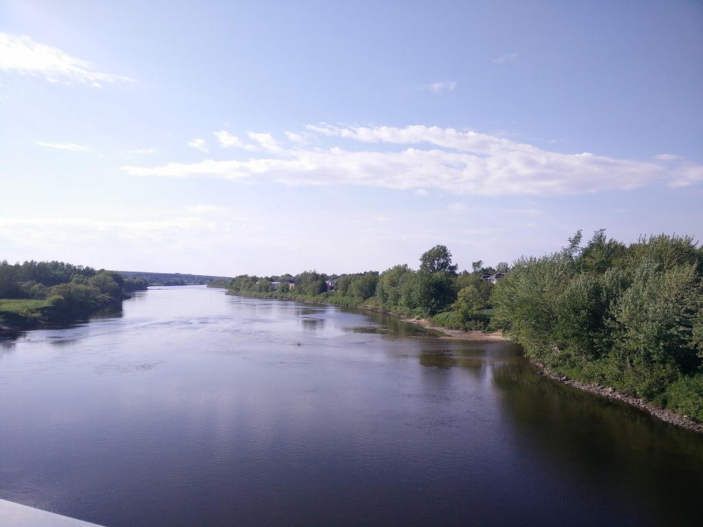 Pont Famille Beshro | 1055 Rue Notre Dame N, Sainte-Marie, QC G6E 2L2, Canada