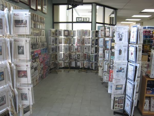 Lizzy Bs Needle Art Supplies & Custom Picture Framing | 953 St Marys Rd, Winnipeg, MB R2M 3R9, Canada | Phone: (204) 255-3534