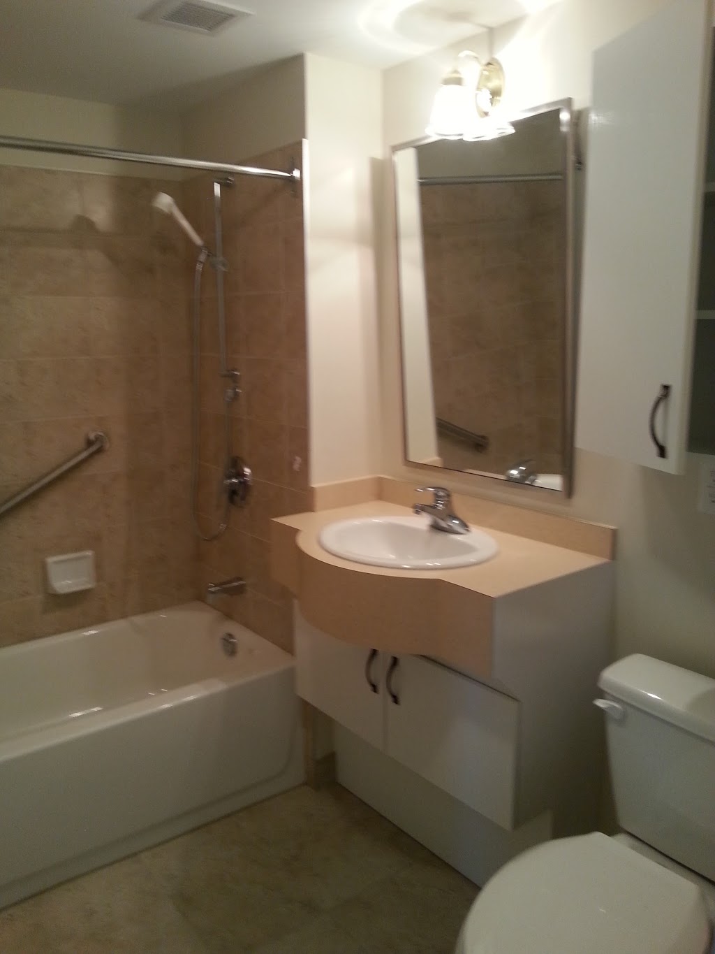 Résidence Breakeyville | 2270 Rue Sainte-Hélène, Lévis, QC G6Z 7L6, Canada | Phone: (418) 832-1758