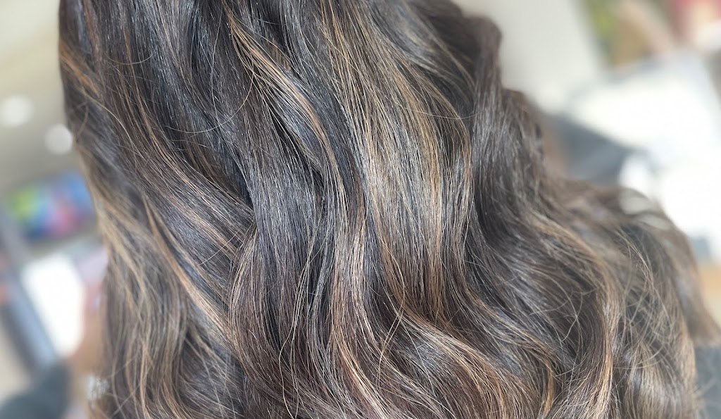 Zahs Studio Salon & Spa | 633 Holly Ave, Milton, ON L9T 0G3, Canada | Phone: (905) 878-4247