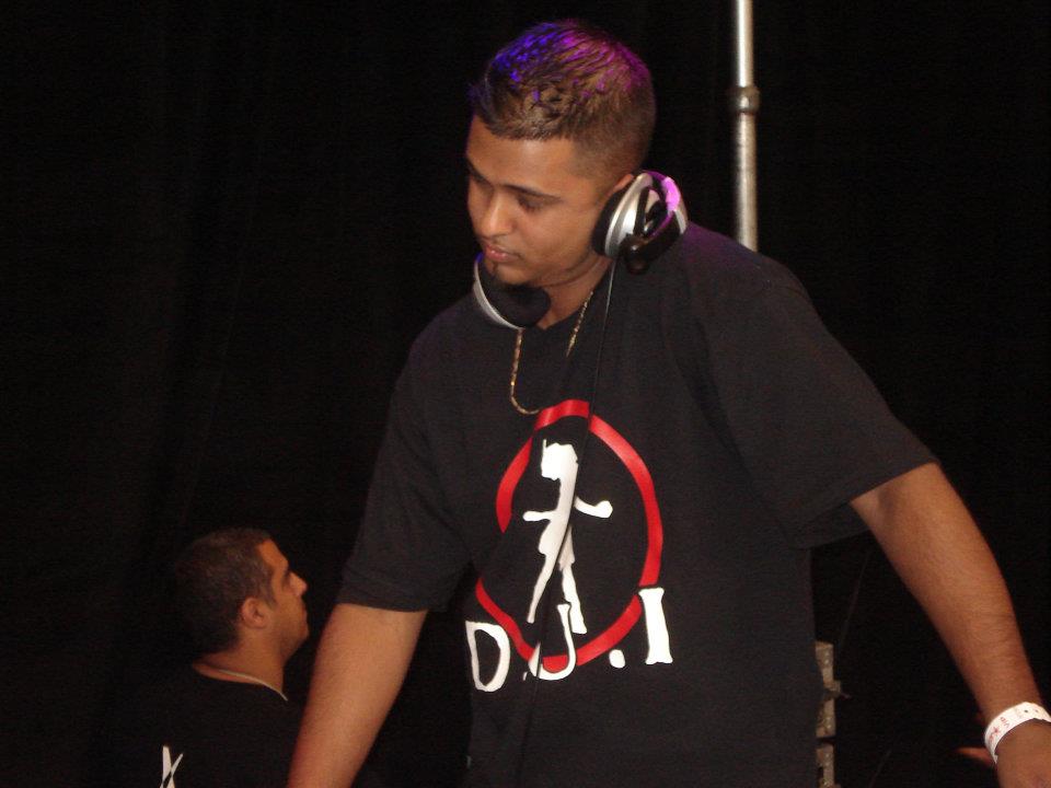 Future Vibes Entertainment - DJ Services | 55 Grove St, Newburgh, ON K0K 2S0, Canada | Phone: (613) 777-7823