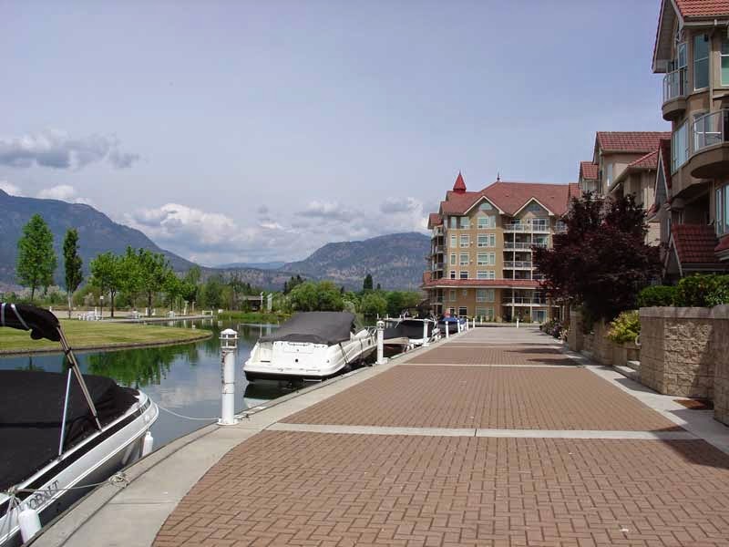 realTopia Vacation Rentals | 654 Cook Rd, Kelowna, BC V1W 3K5, Canada | Phone: (250) 899-0800