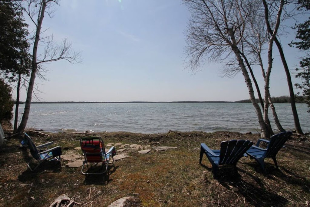 Berford Lake Retreat | 290 Mar Side Rd, South Bruce Peninsula, ON N0H 2T0, Canada | Phone: (905) 321-1686