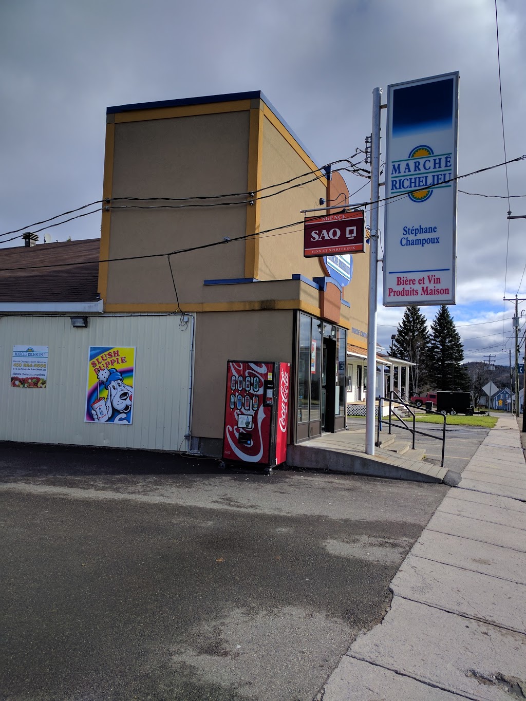 Marché Richelieu - Marché Idéal (St-Zénon) | 6110 Rue Principale, Saint-Zénon, QC J0K 3N0, Canada | Phone: (450) 884-5656