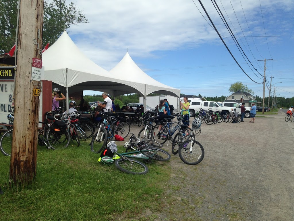 Lavigne Tavern | 10521 ON-64, Lavigne, ON P0H 1R0, Canada | Phone: (705) 594-2301