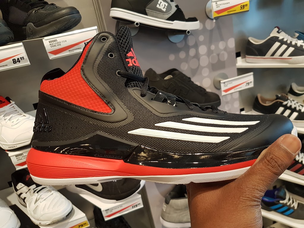 Sport Chek Alliston Mills Shopping Centre | 130 Young Street Unit ZB, Alliston, ON L9R 1P8, Canada | Phone: (705) 434-0041