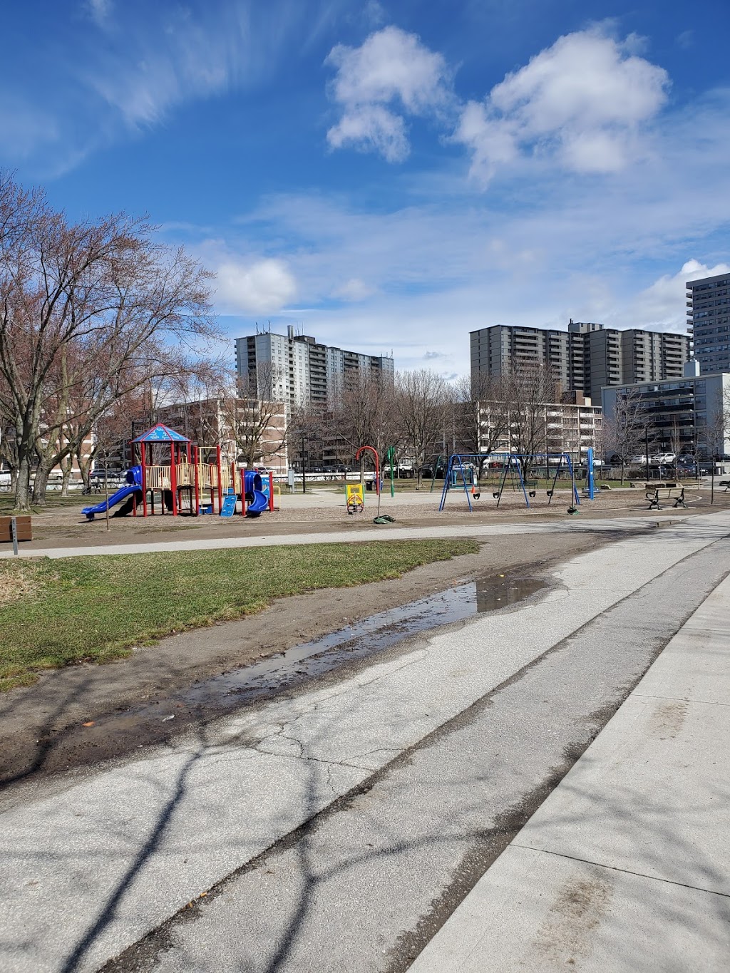 R.V. Burgess Park | 46 Thorncliffe Park Dr, Toronto, ON M4H, Canada | Phone: (416) 338-4386