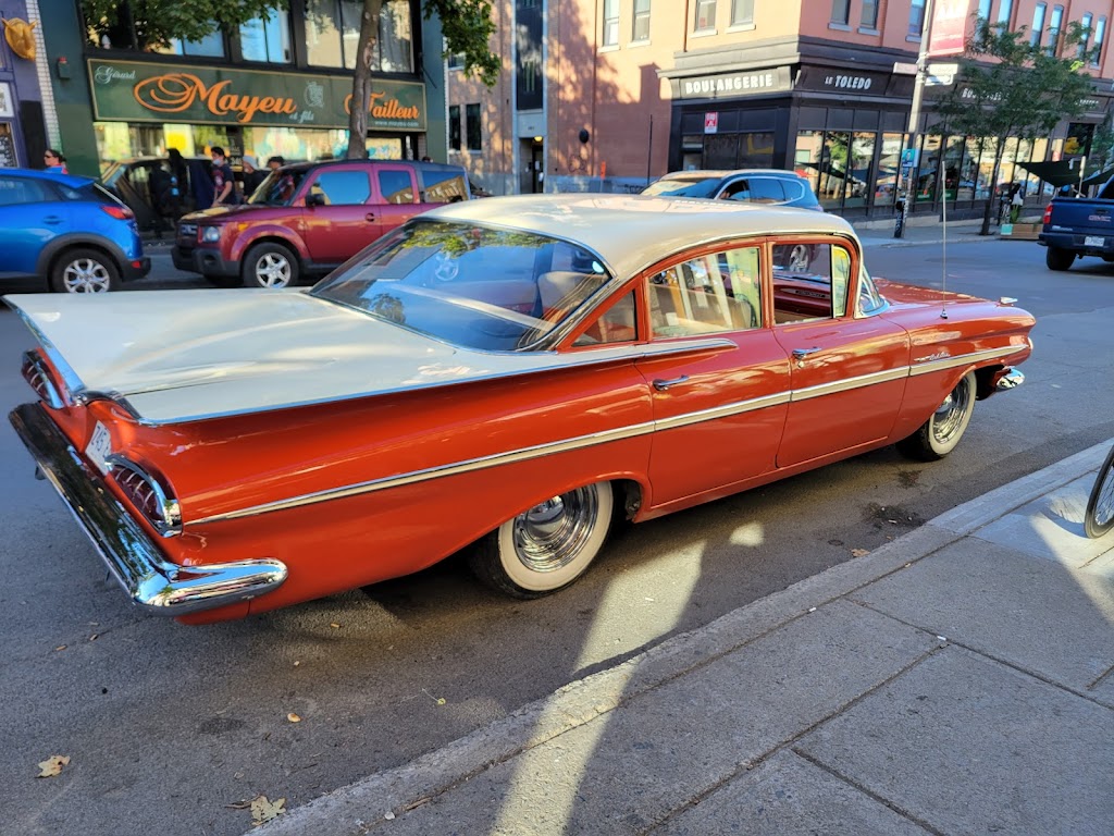Tailleur Gérard Mayeu & fils | 6560 Bd Léger, Montréal-Nord, QC H1G 1L5, Canada | Phone: (514) 845-5635