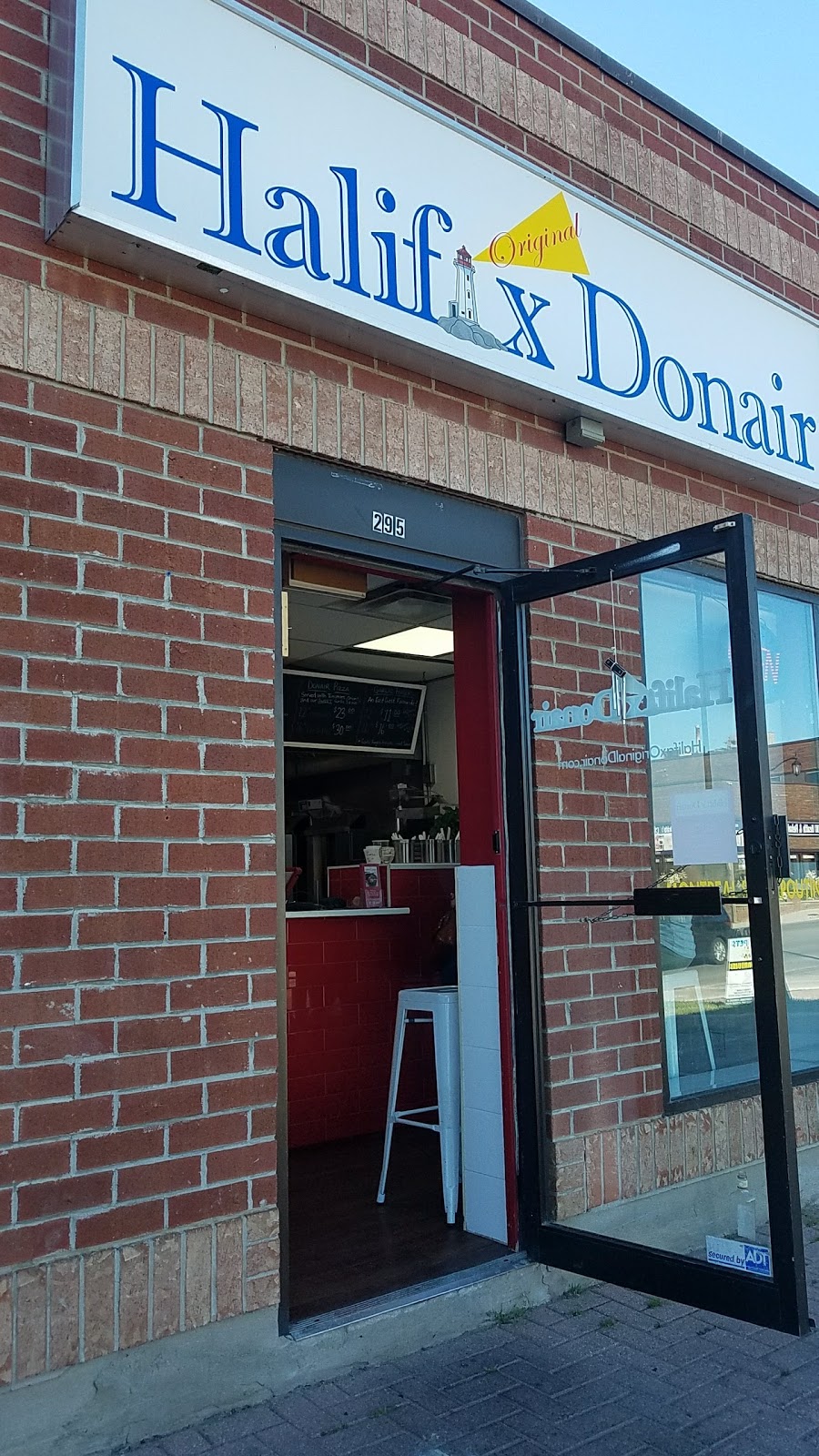 Halifax Donair Milton | 295 Main St E, Milton, ON L9T 1P1, Canada | Phone: (905) 878-0406