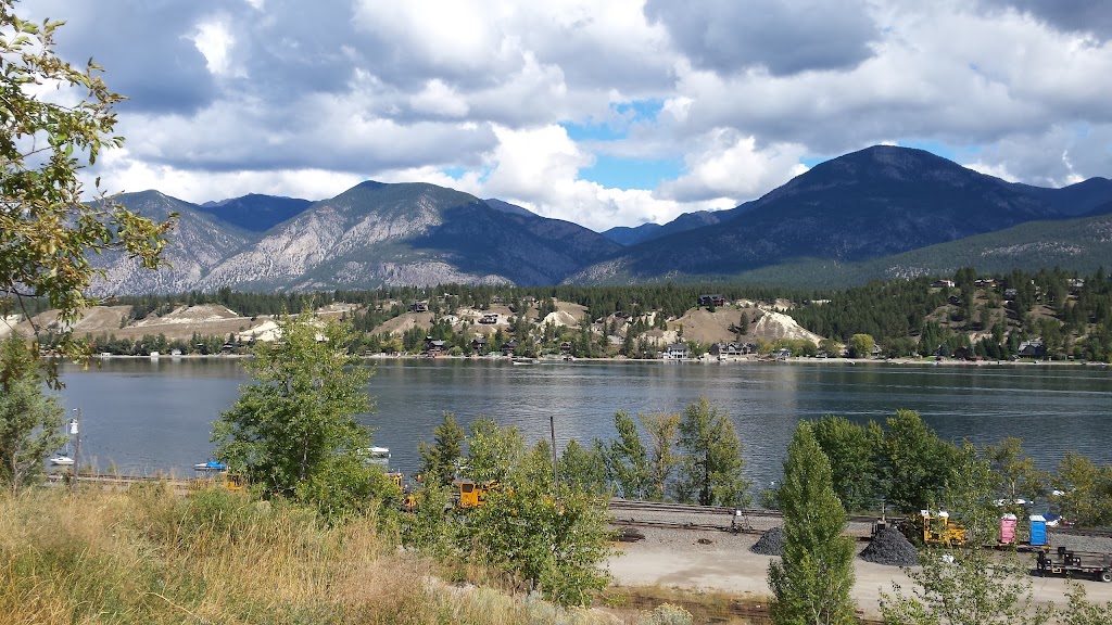 Blue Dog Cafe | 1213 7th Ave, Invermere, BC V0A 1K0, Canada | Phone: (250) 342-3814