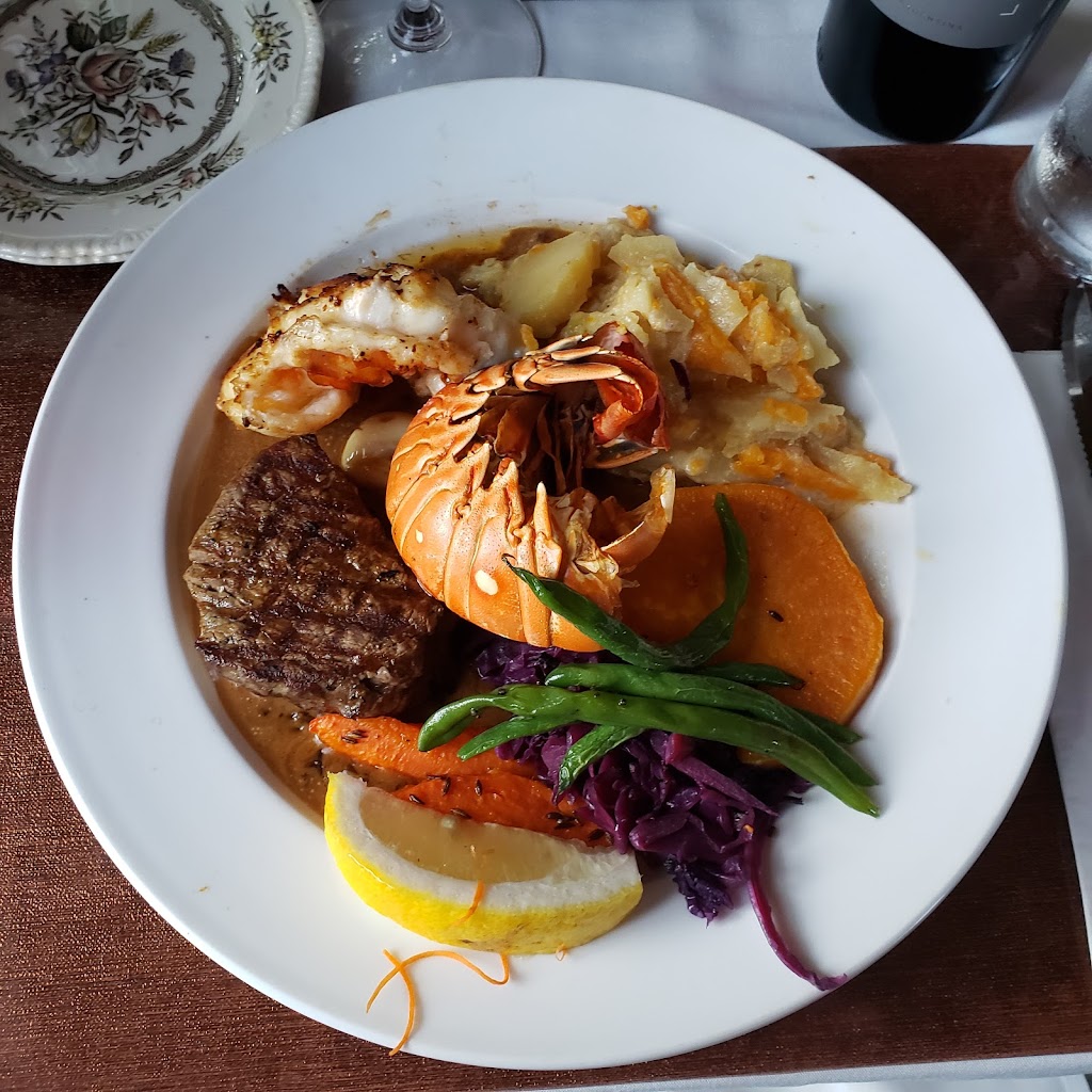 bijoys restaurant | 42 Temperance St, Aurora, ON L4G 2P7, Canada | Phone: (905) 727-7149