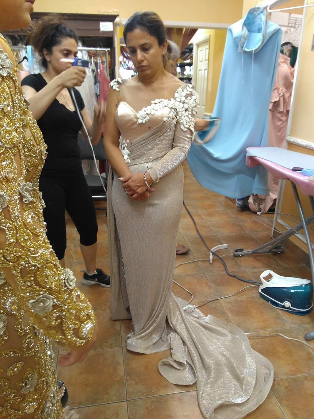 Nusha Valentine Boutique | 4040 Steeles Ave W #42, Woodbridge, ON L4L 4Y5, Canada | Phone: (905) 266-2021