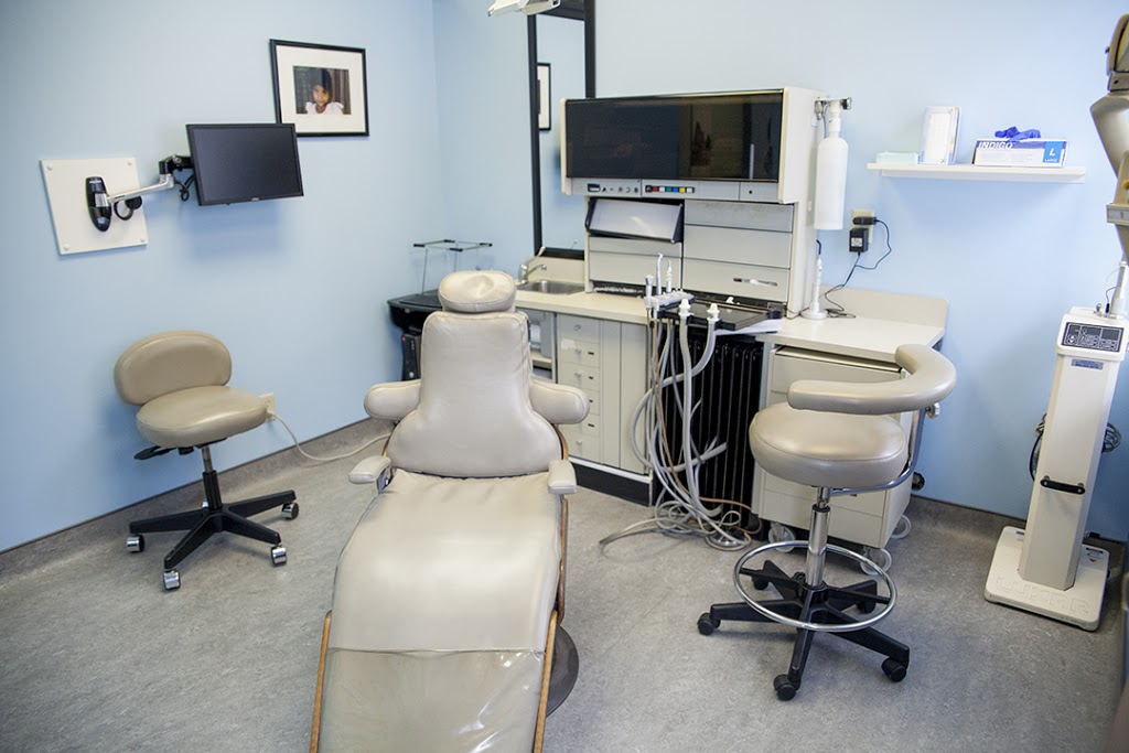 Waterloo Family Dental | 445 Beechwood Pl, Waterloo, ON N2T 1Z2, Canada | Phone: (519) 885-0930