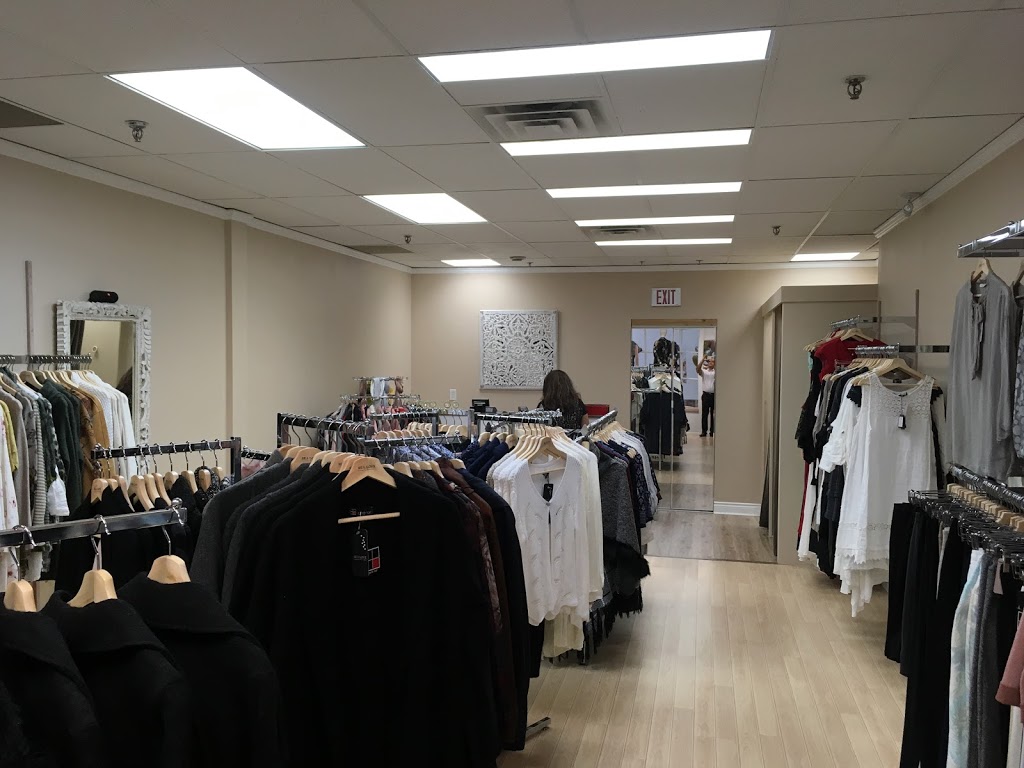 SeaLove boutique | 7355 Bayview Ave, Thornhill, ON L3T 5Z2, Canada | Phone: (365) 597-5597