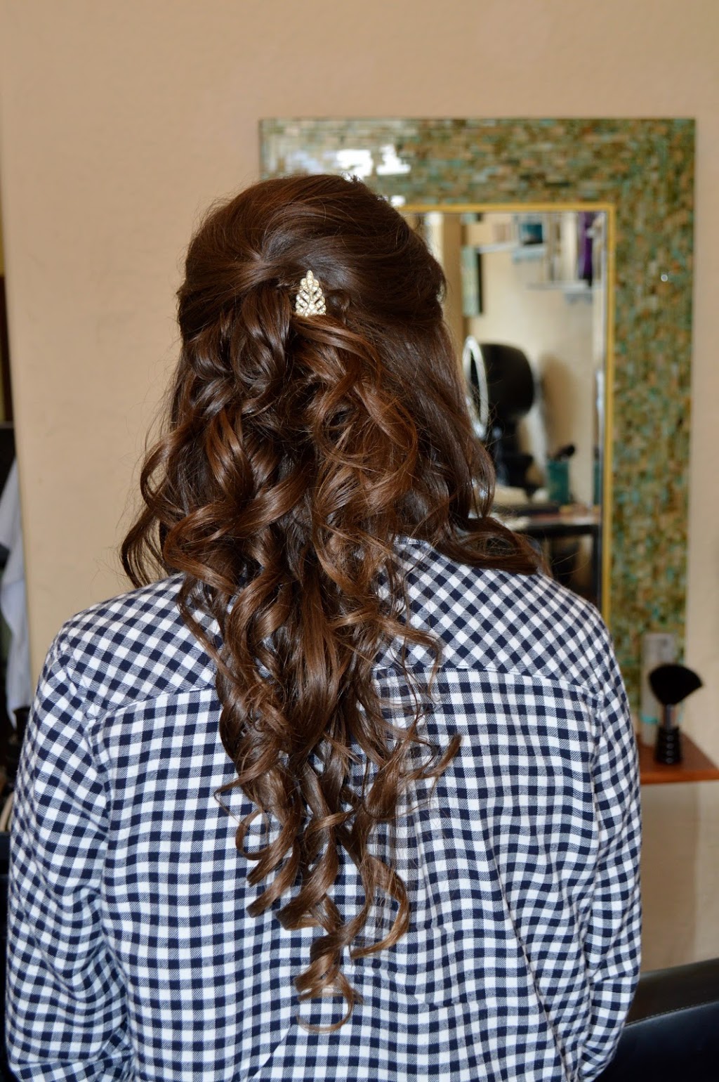 Love One Hair Studio | 100 Burnside Rd W, Victoria, BC V9A 1B8, Canada | Phone: (250) 590-7664