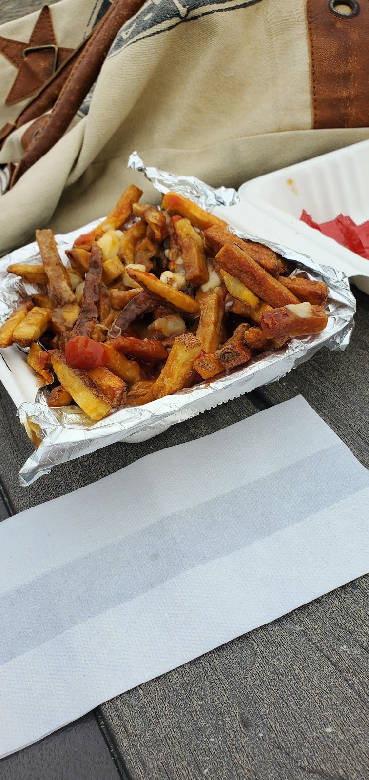 Lola’s Meal Stop & Snack Shop | 15436 ON-35, Minden, ON K0M 2K0, Canada | Phone: (705) 489-1100