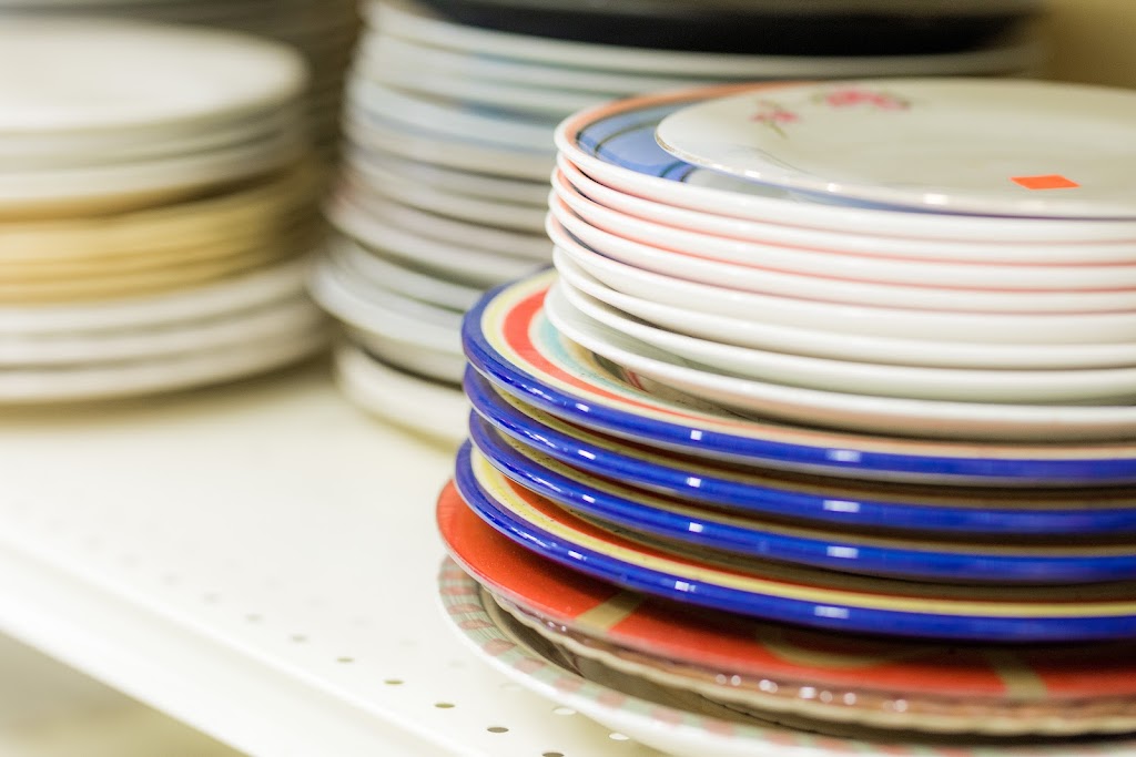 The Salvation Army Thrift Store | 971 Cole Harbour Rd, Dartmouth, NS B2V 1E8, Canada | Phone: (902) 435-5625