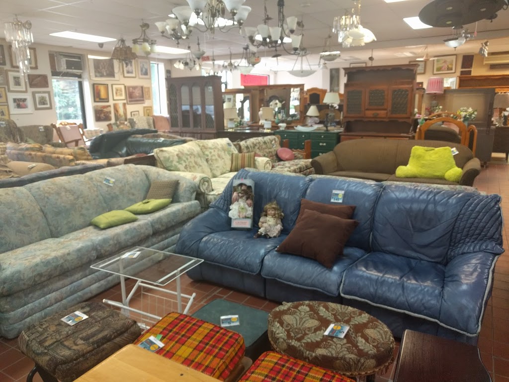 Au Revend Dons | 1926 Boulevard Bastien, Québec, QC G2B 1C1, Canada | Phone: (418) 845-0130