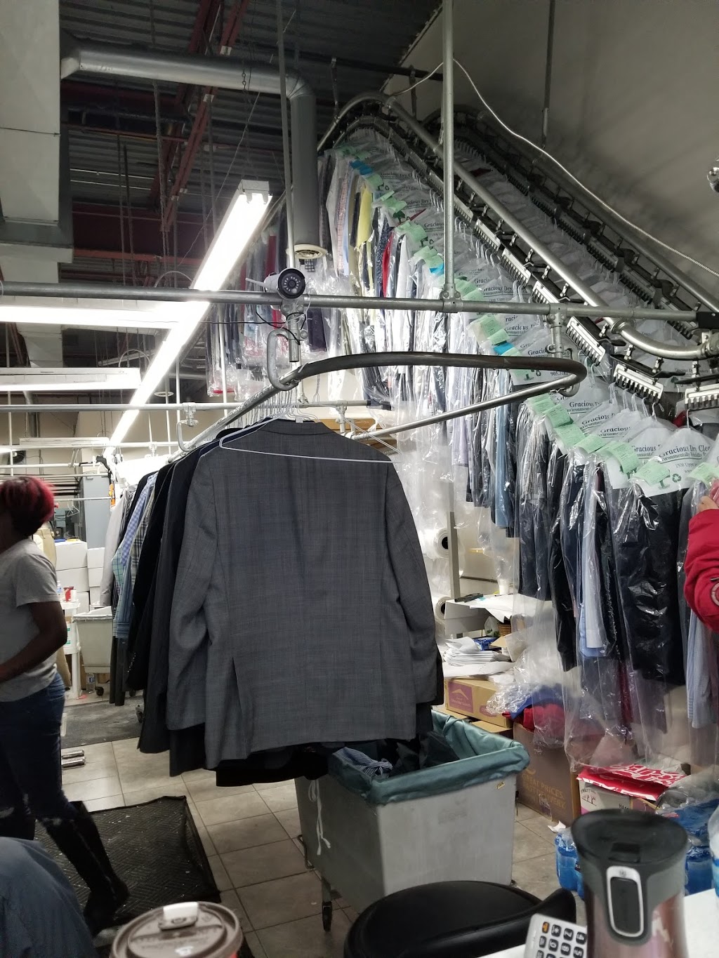 Gracious Cleaners | 1508 Upper James St Unit 4, Hamilton, ON L9B 1K3, Canada | Phone: (905) 318-2787