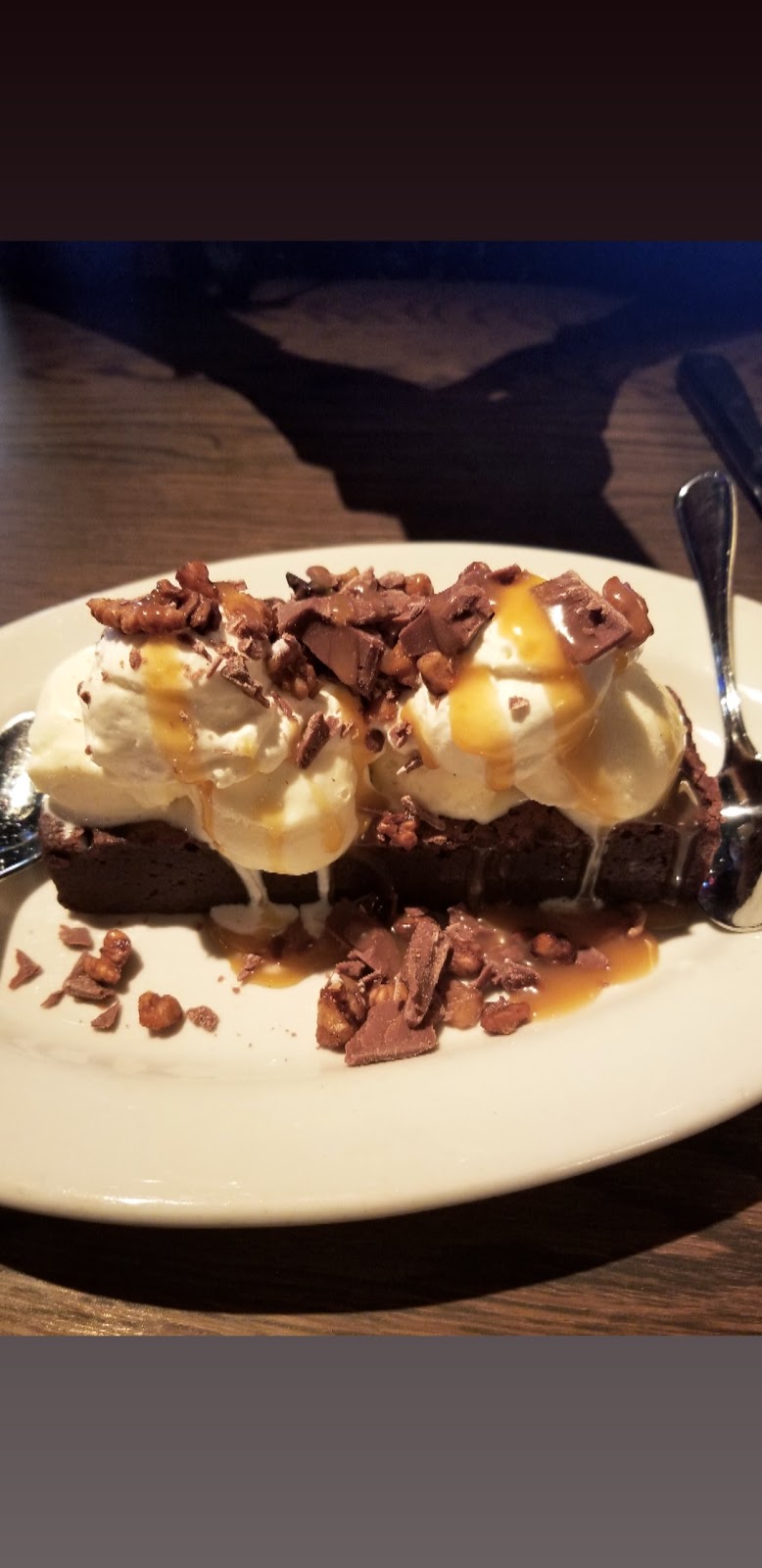 Browns Socialhouse Sunshine Hills | 6485 120 St, Delta, BC V4E 3G3, Canada | Phone: (778) 435-3003