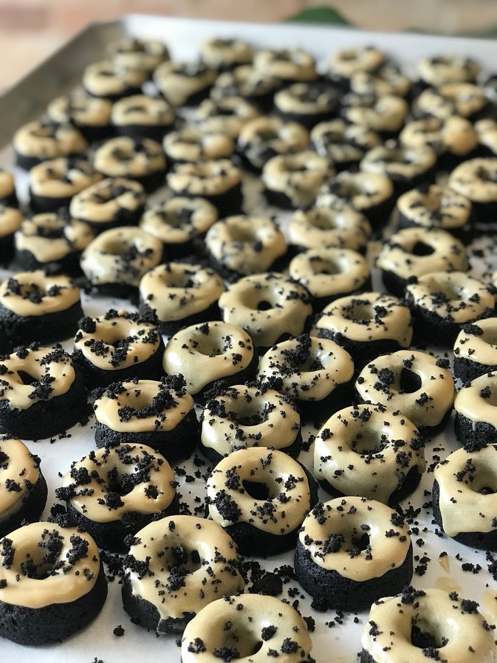 The Butternut Baking Co. | 2743 Dundas St W, Toronto, ON M6P 1Y1, Canada | Phone: (416) 767-2992