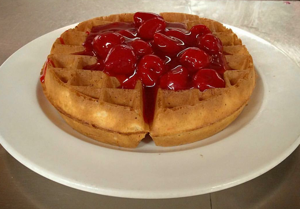 Golden Griddle | 400 Bayfield St, Barrie, ON L4M 5A1, Canada | Phone: (705) 726-1828
