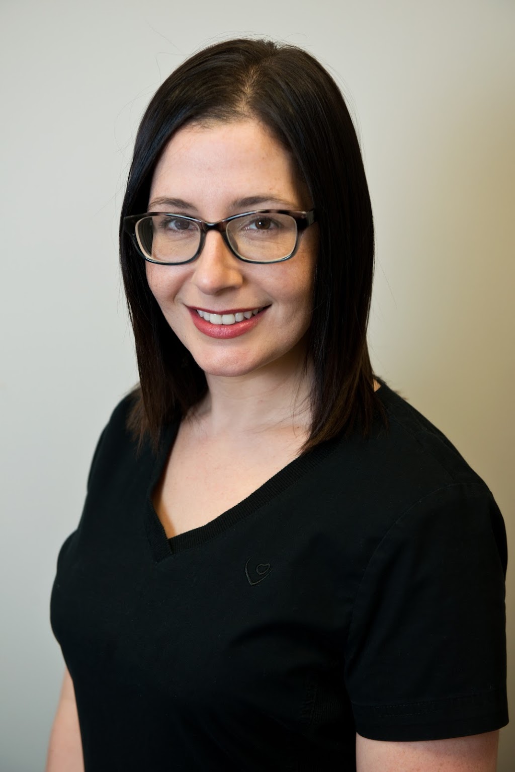 Eye Smile Dental | 2055 Sandwich W Pkwy #800, Windsor, ON N9H 2S4, Canada | Phone: (519) 250-5056