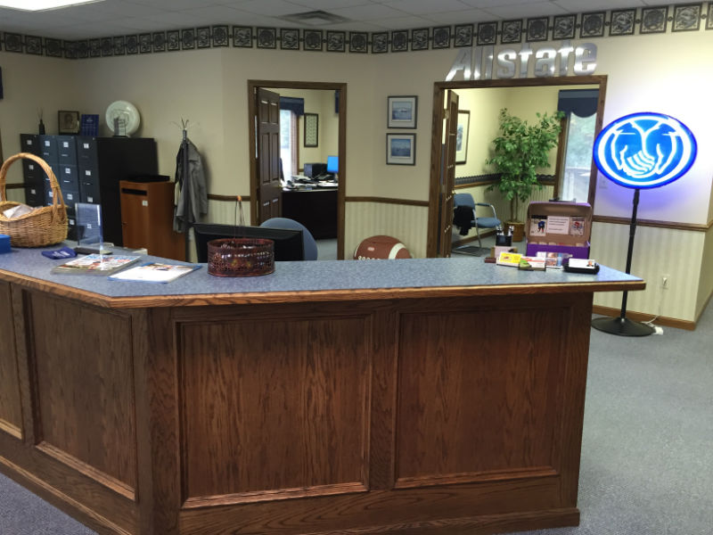 Larry McKay: Allstate Insurance | 975 Fred W Moore Hwy, St Clair, MI 48079, USA | Phone: (810) 329-6600