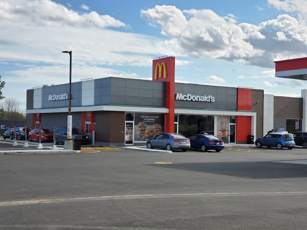 Mcdonalds | 225 Chem. de la Haute-Rivière SUITE 110, Châteauguay, QC J6K 5B1, Canada | Phone: (450) 692-2222