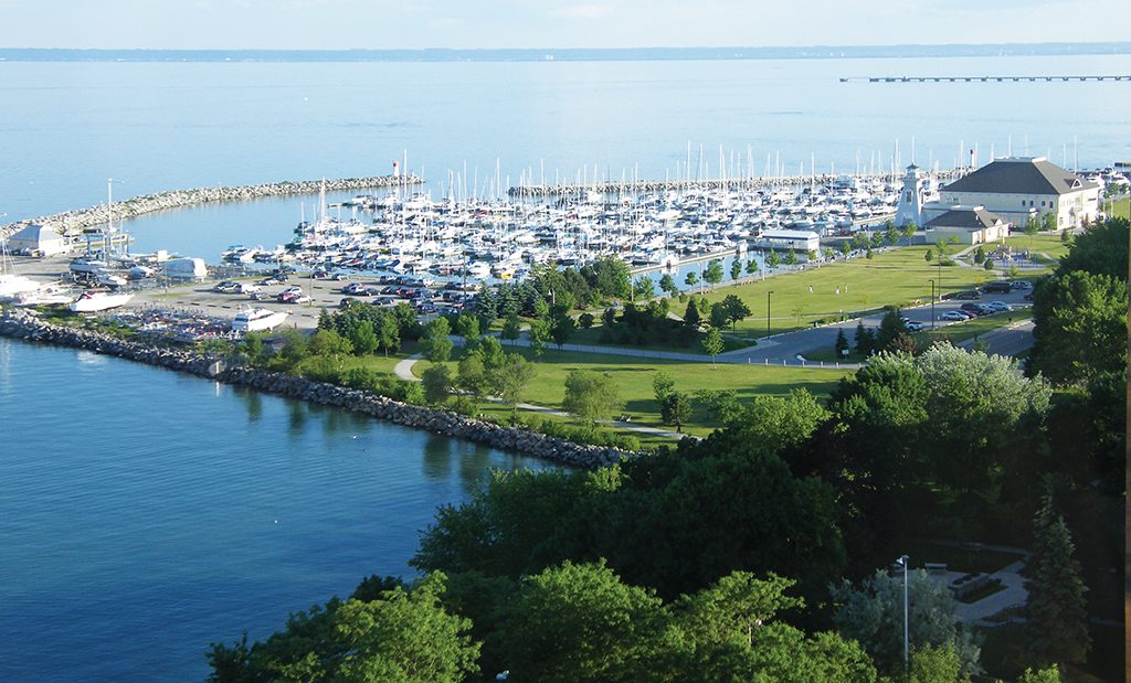 Royal LePage Realty Plus Oakville | 2347 Lakeshore Rd W, Oakville, ON L6L 1H4, Canada | Phone: (905) 825-7777