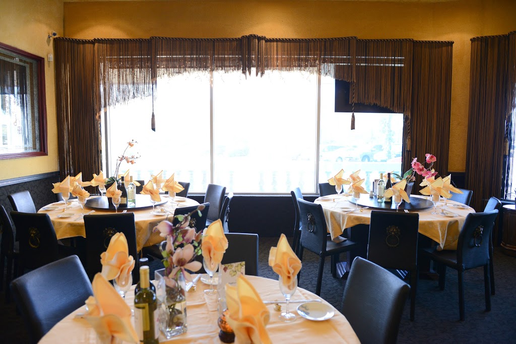 Cynthias Chinese Restaurant | 7700 Bathurst St #51, Thornhill, ON L4J 7Y3, Canada | Phone: (905) 882-8887