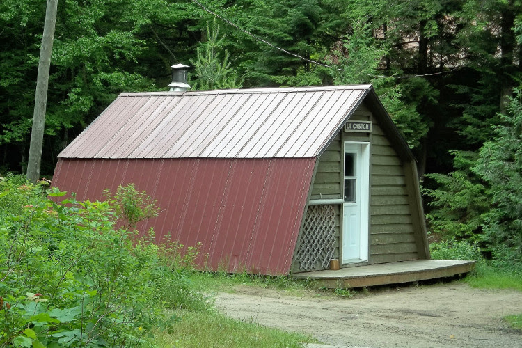 Aux berges du lac Castor | 3800 des Allumettes, St-Paulin, Saint-Paulin, QC J0K 3G0, Canada | Phone: (819) 268-3339
