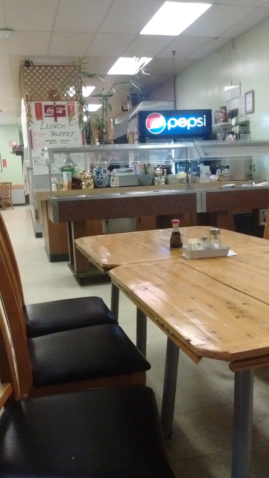 Komodo Chinese Restaurant | 1031 Autumnwood Dr, Winnipeg, MB R2J 1C6, Canada | Phone: (204) 253-3678