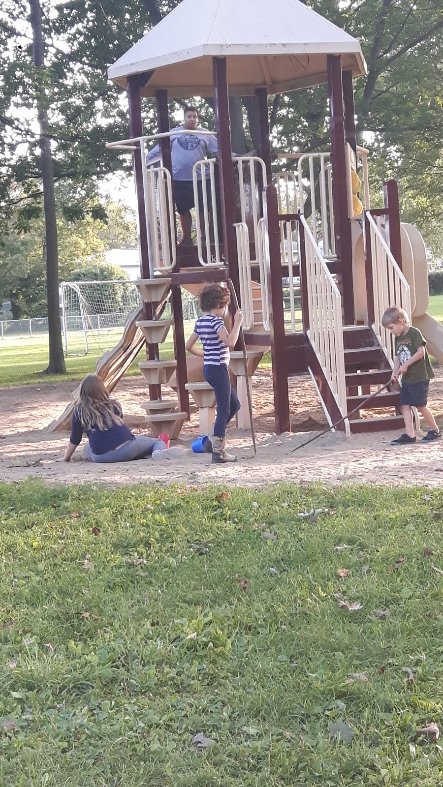 Woodlands Park | 292 Mowat Ave, Kingston, ON K7M 1L2, Canada