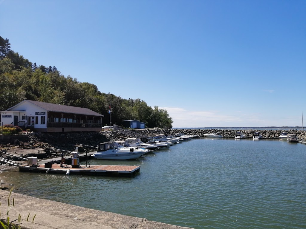 Club Nautique Deschaillons | 20 Côte du Quai, Deschaillons-sur-Saint-Laurent, QC G0S 1G0, Canada | Phone: (819) 292-3368