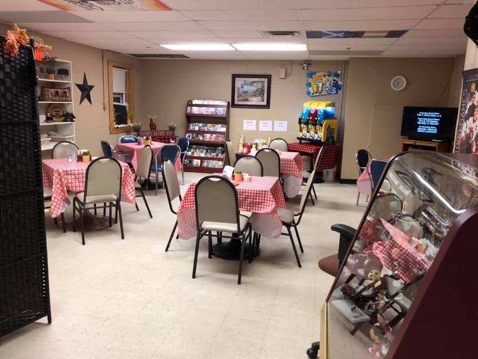 Poppa Rays Pizza And Wings | 220 Carswell St, Renfrew, ON K7V 2G4, Canada | Phone: (613) 433-1305